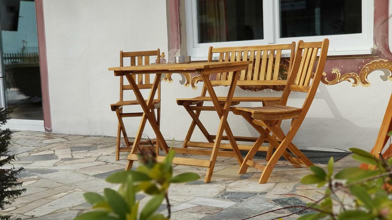 Am Frassl'S Biche Apartment การ์มิช-พาร์เทนเคียร์เชน ภายนอก รูปภาพ