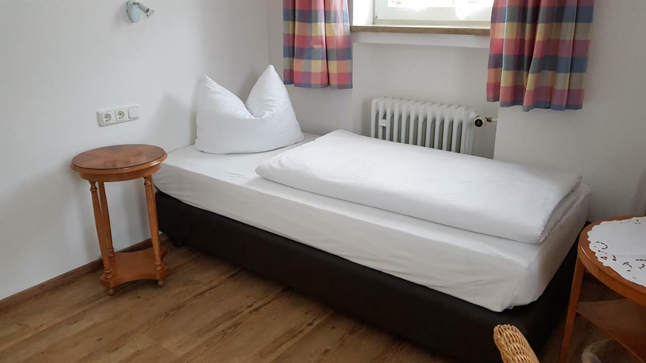 Am Frassl'S Biche Apartment การ์มิช-พาร์เทนเคียร์เชน ภายนอก รูปภาพ